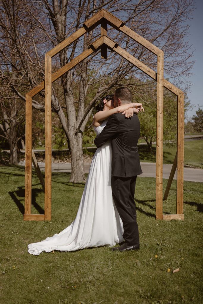 First kiss during the ceremony